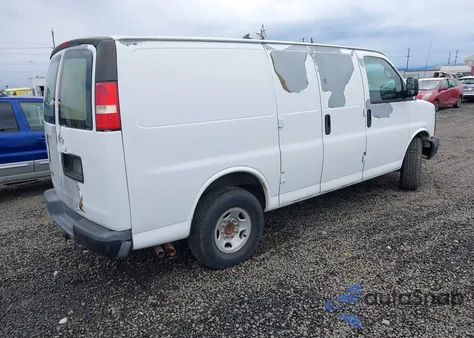 2008 Chevrolet Express Work Van из США, поврежденный, VIN 1GCGG25C781206480